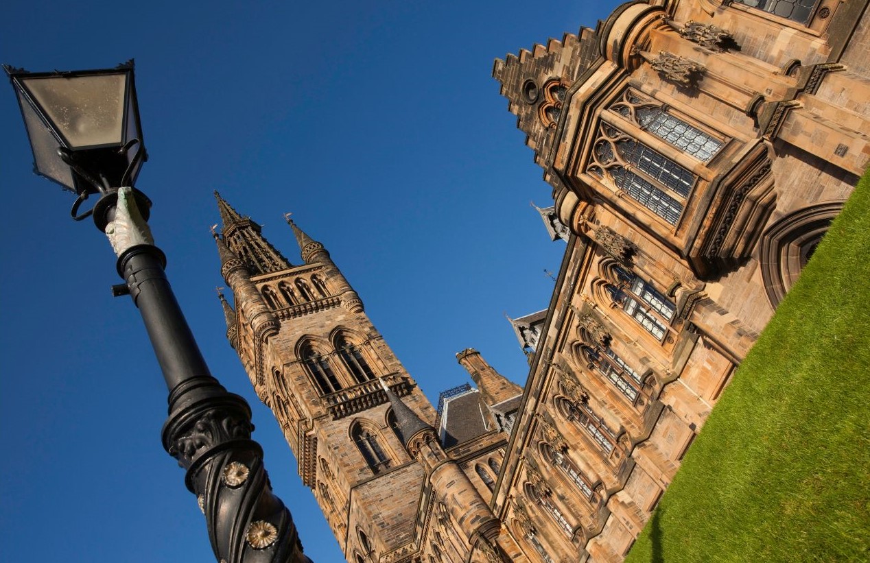 image looking up at scotlands glasgow catherdral